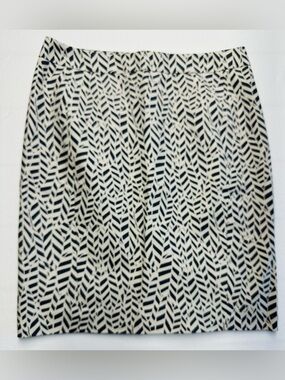LOFT Size 8 Gray Cream Geometric Leaf Pencil Skirt • Preppy Workwear